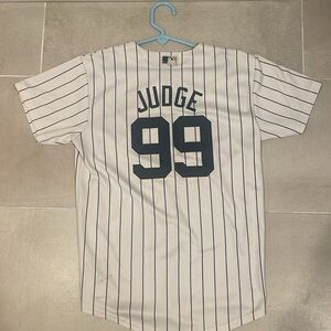Aaron Judge 99 Yankees Jersey (Youth M)